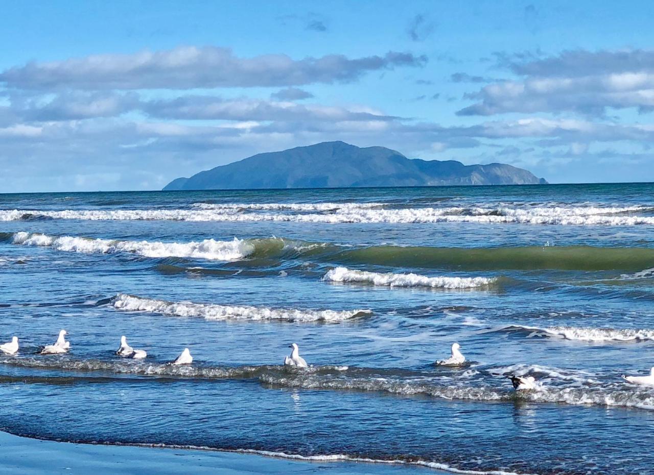 Otaki Beachfront Getaway 外观 照片